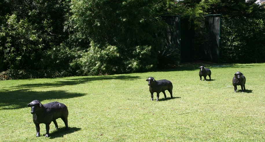 WILMA CRUISE, The Dolly Suite
2014, Bronze