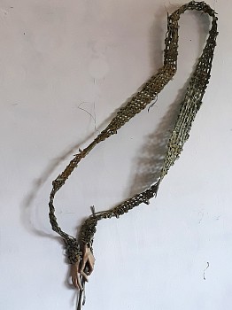 Liz woven cat tail gesture 3 edit