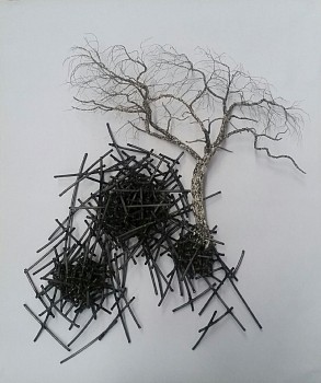 beth diane armstrong. conversion a the feeding. 2016. 4mm wire and 0.3mm stainless steel wire. 55 x 59 x 15cm