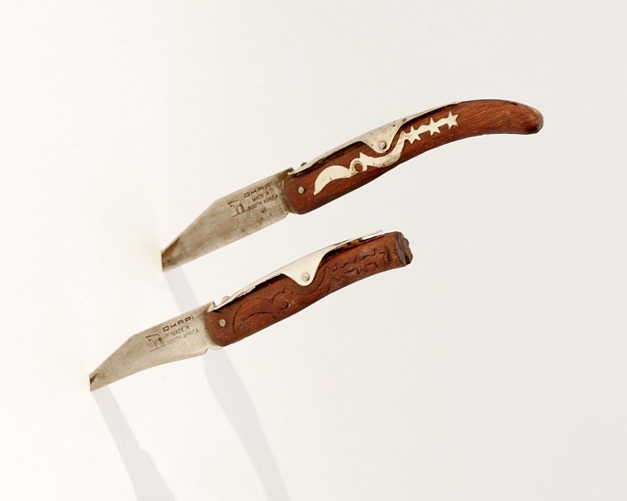 WARREN MAROON, HEIRLOOM
2022, USED OKAPI KNIVES